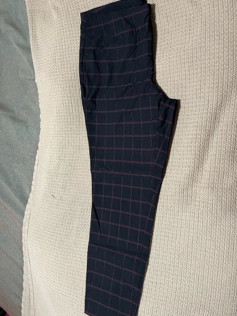Women’s CJ Banks Black Cropped Windowpane Ankle Pants— Size 16W